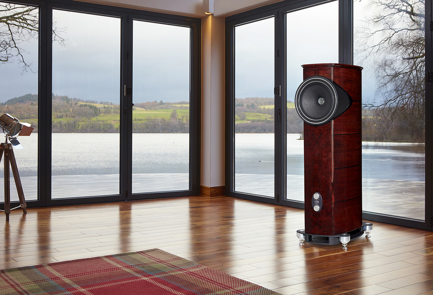 F1-12-Lifestyle-Walnut