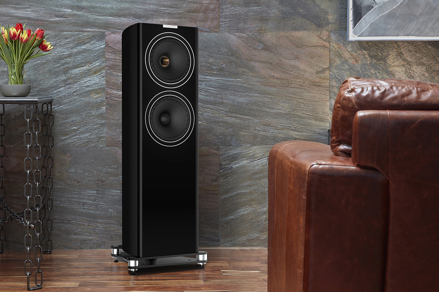 F703-Lifestyle-PianoGlossBlack-Goff