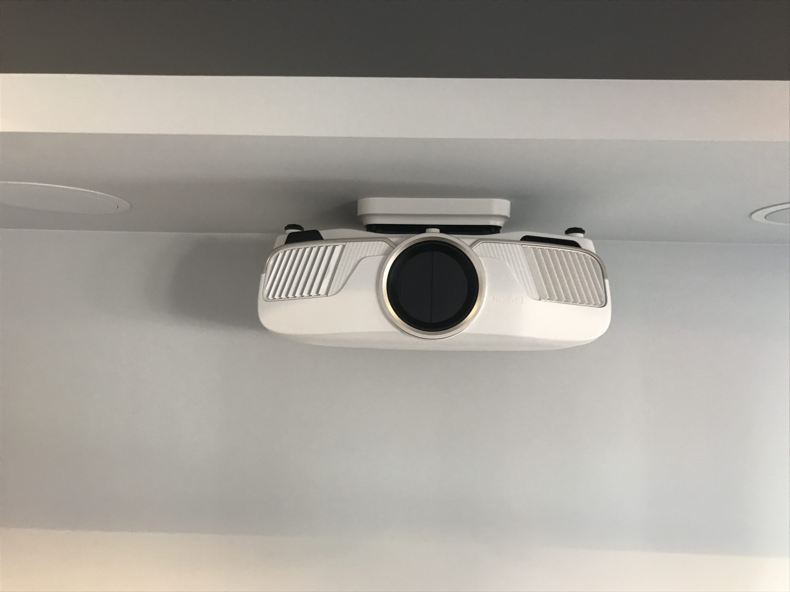 elpmb30-tw9300w2