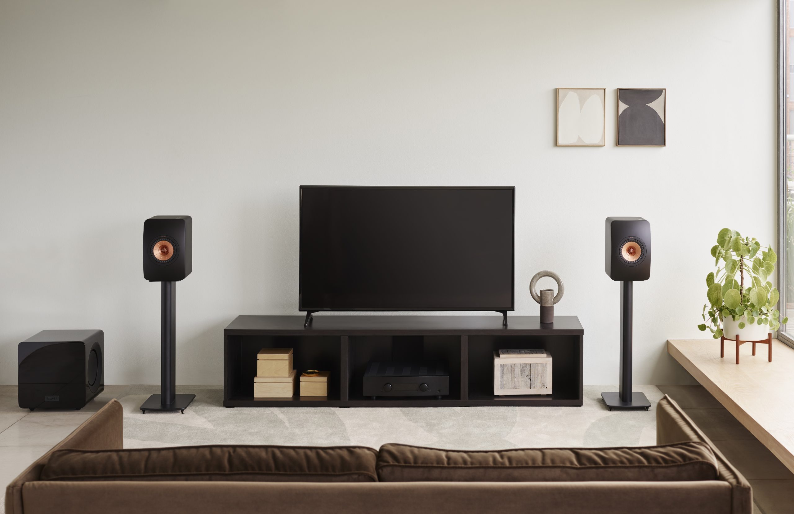 KEF_Lifestyle_LS50Meta_CarbonBlack_withS2FloorStand_KF92subwoofer_Entertainment_r1 - Copy