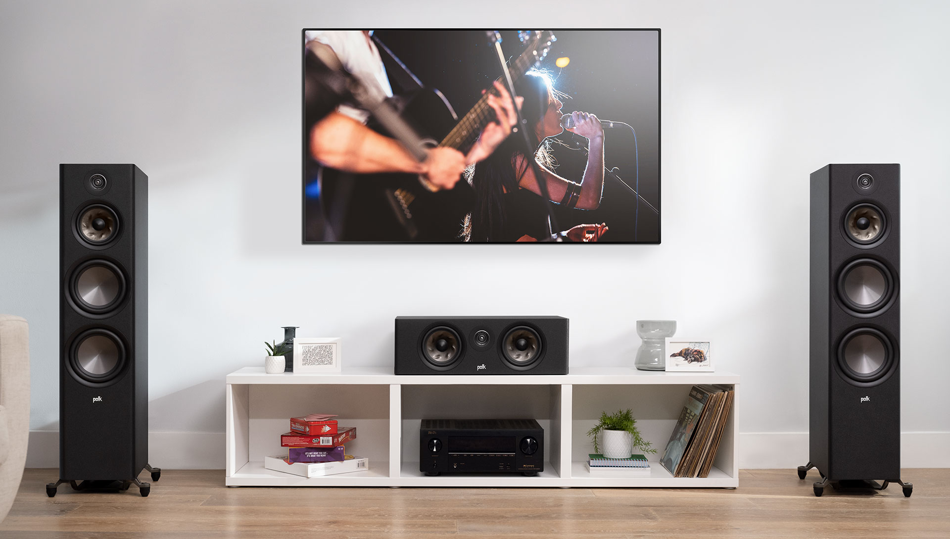Polk_R400_feature-billboard-1920x1089_1