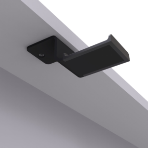 HH_IMG07_UnderDesk