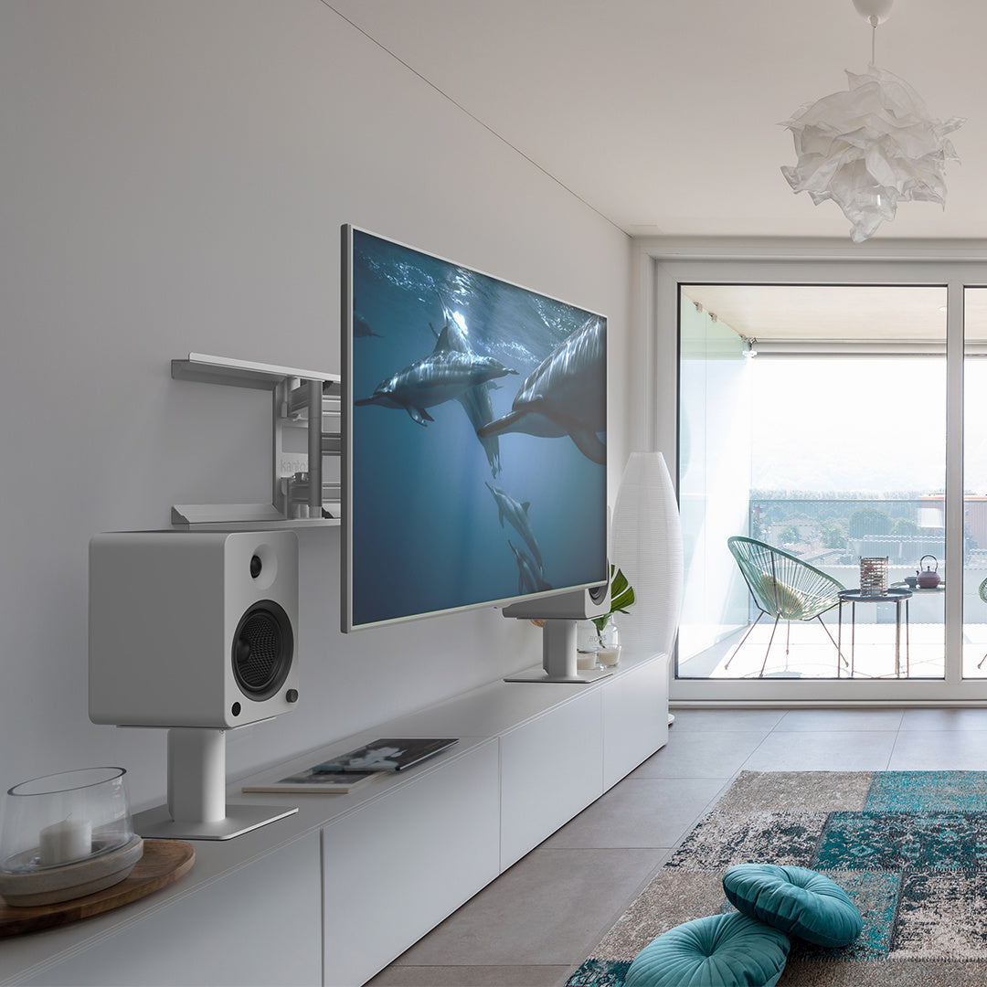PDX680W_YU6MW_SP6HDW_LivingRoom_Square.jpg