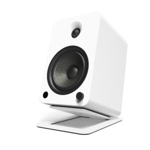 S6W_IMG09_SoloSpeaker.jpg