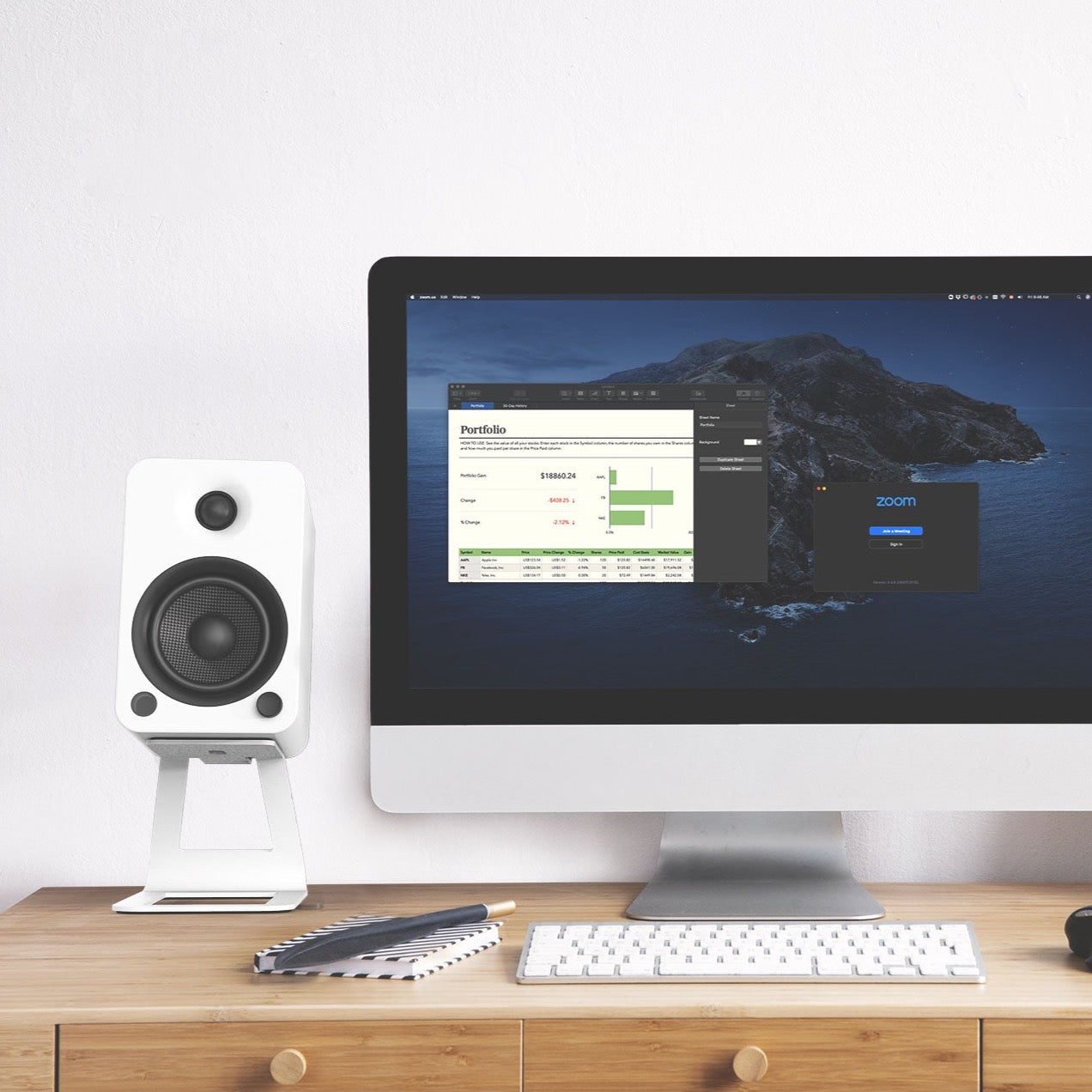 SE4W_YU4MW_Lifestyle_desktop_mac.jpg