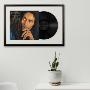 iwalbumframelifestyle002_96904811-35e5-4f08-96de-8299c8346c01.jpg