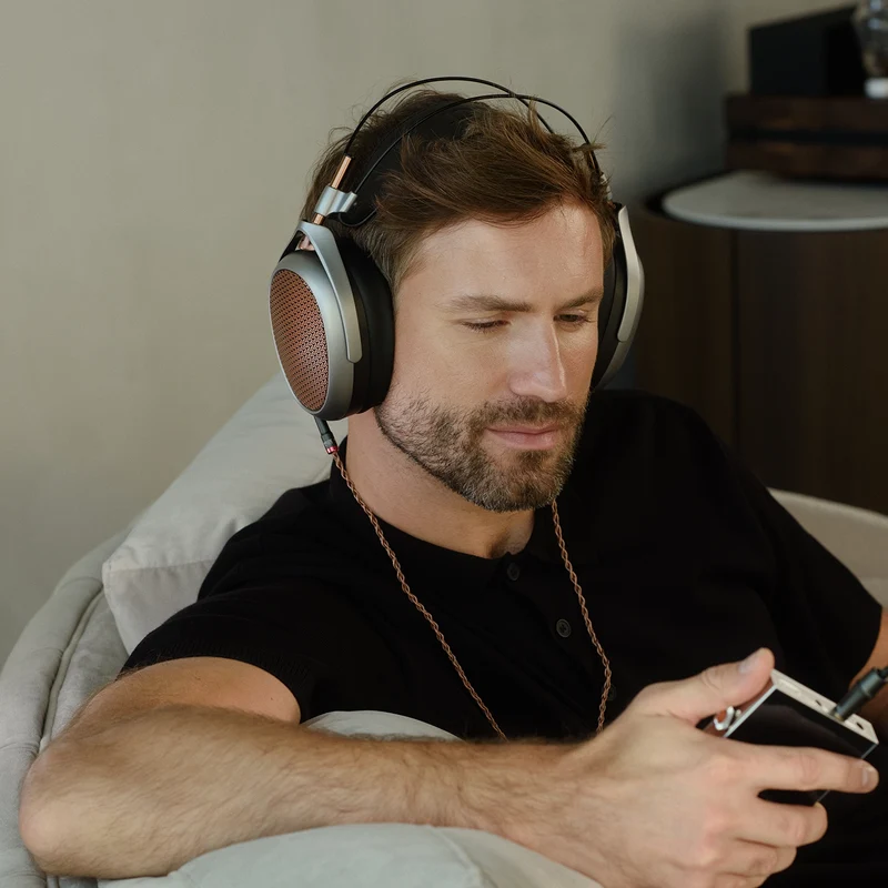 Meze-Audio-Poet-headphone-05